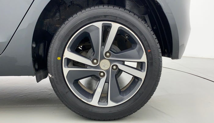 2020 Tata ALTROZ XZ 1.2, Petrol, Manual, 15,122 km, Left Rear Wheel