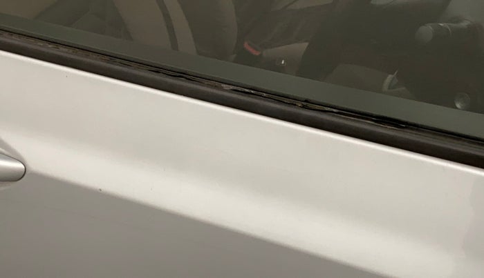 2019 Hyundai Xcent SX 1.2, Petrol, Manual, 26,842 km, Driver-side door - Weather strip has minor damage