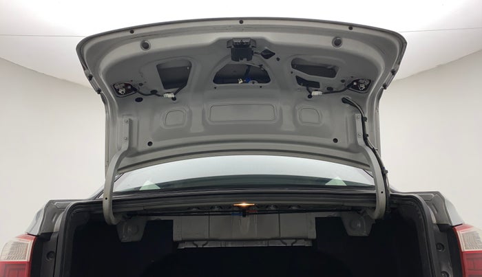 2019 Hyundai Xcent SX 1.2, Petrol, Manual, 26,842 km, Boot Door Open
