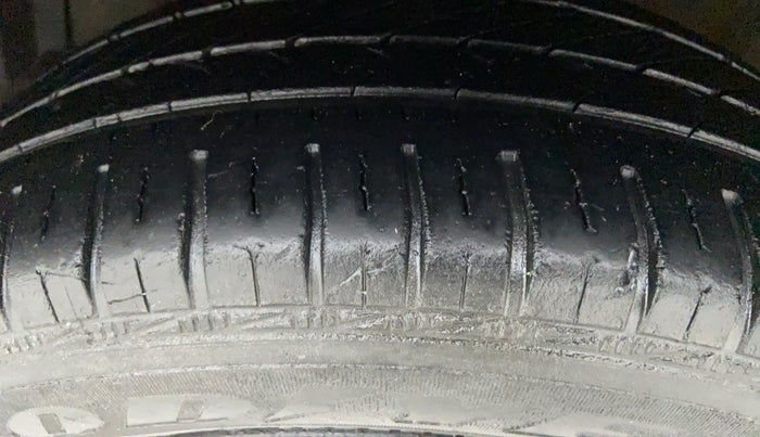 2014 Maruti Ertiga VDI ABS, Diesel, Manual, 64,616 km, Left Front Tyre Tread