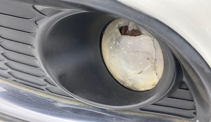 2016 Maruti Swift Dzire ZXI, Petrol, Manual, 69,802 km, Left fog light - Not working