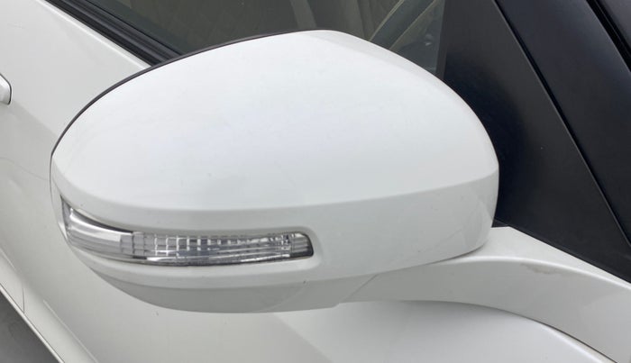 2016 Maruti Swift Dzire ZXI, Petrol, Manual, 69,802 km, Right rear-view mirror - Folding motor not working