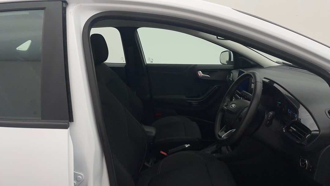 2022 Ford Puma Puma, Automatic, 44415 km, Right Side Front Door Cabin View