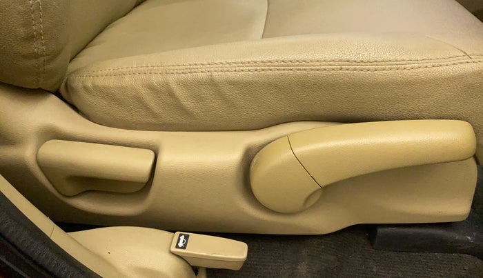 2012 Honda City 1.5L I-VTEC V MT, Petrol, Manual, 38,785 km, Driver Side Adjustment Panel
