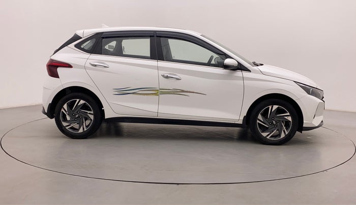 2021 Hyundai NEW I20 ASTA (O) 1.5 CRDI MT, Diesel, Manual, 21,418 km, Right Side View