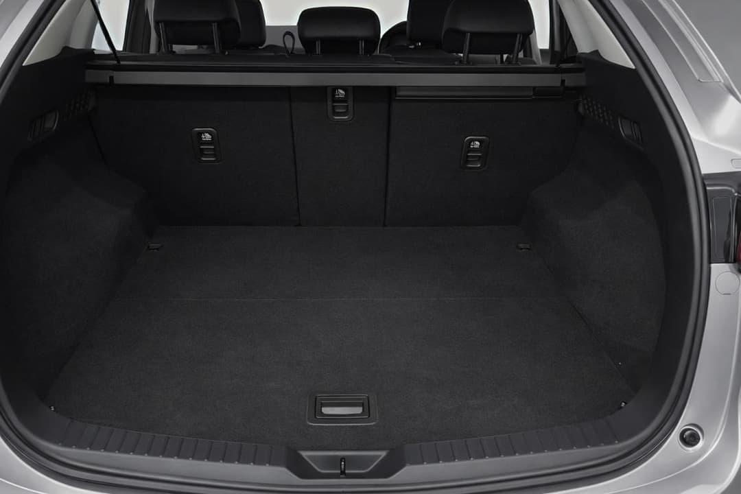 2022 Mazda CX-5 Touring (AWD), Automatic, 33906 km, Boot Inside View