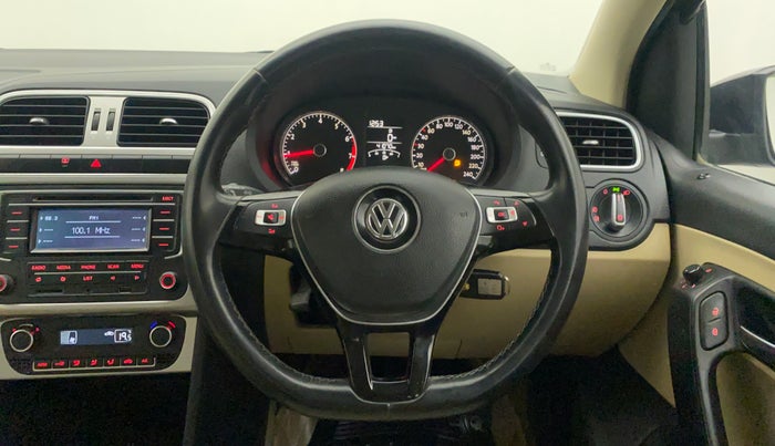 2015 Volkswagen Polo HIGHLINE1.2L, Petrol, Manual, 41,068 km, Steering Wheel Close Up