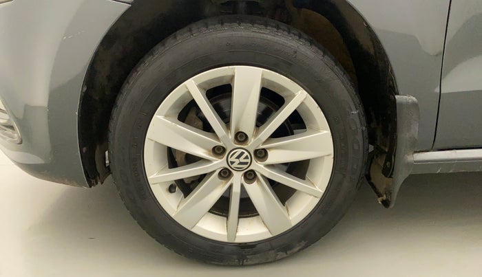 2015 Volkswagen Polo HIGHLINE1.2L, Petrol, Manual, 41,068 km, Left Front Wheel