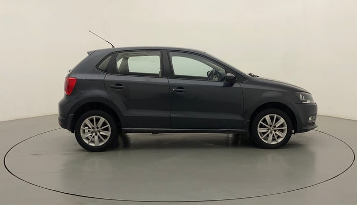 2015 Volkswagen Polo HIGHLINE1.2L, Petrol, Manual, 41,068 km, Right Side