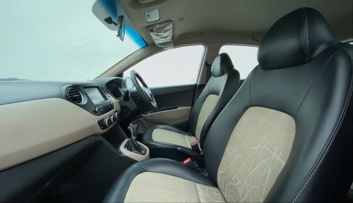 2018 Hyundai Grand i10 SPORTZ AT 1.2 KAPPA VTVT, Petrol, Automatic, 50,406 km, Right Side Front Door Cabin
