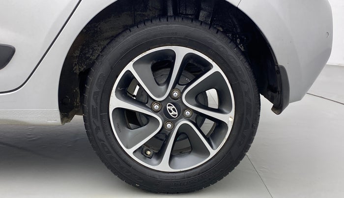 2018 Hyundai Grand i10 SPORTZ AT 1.2 KAPPA VTVT, Petrol, Automatic, 50,406 km, Left Rear Wheel