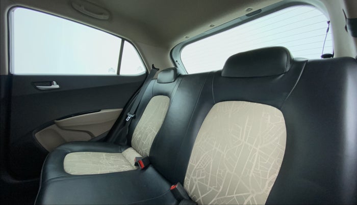 2018 Hyundai Grand i10 SPORTZ AT 1.2 KAPPA VTVT, Petrol, Automatic, 50,406 km, Right Side Rear Door Cabin