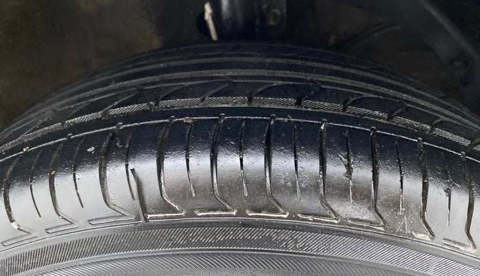 2019 Maruti Dzire VXI, Petrol, Manual, 86,535 km, Right Front Tyre Tread