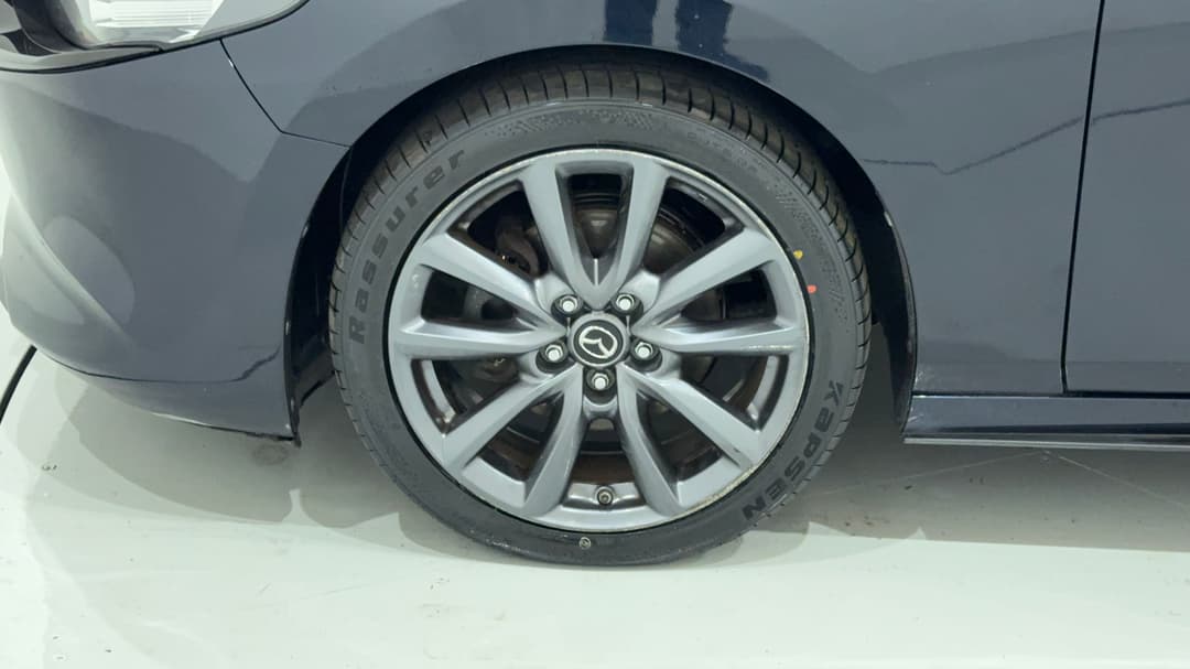 2020 Mazda Mazda3 G25 Gt, Automatic, 93540 km, Left Front Wheel