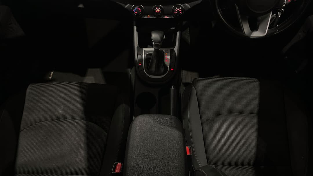 2019 Kia Cerato S, Automatic, 117790 km, Center Console