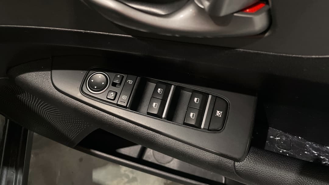 2019 Kia Cerato S, Automatic, 117790 km, Drivers Side Door Panel Controls