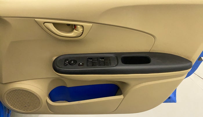 2014 Honda Brio S MT, Petrol, Manual, 89,467 km, Driver Side Door Panels Control
