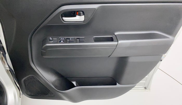 2022 Maruti New Wagon-R ZXI 1.2, Petrol, Manual, 9,464 km, Driver Side Door Panels Control