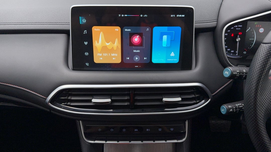 2024 MG HS Vibe, Automatic, 44068 km, Center Console