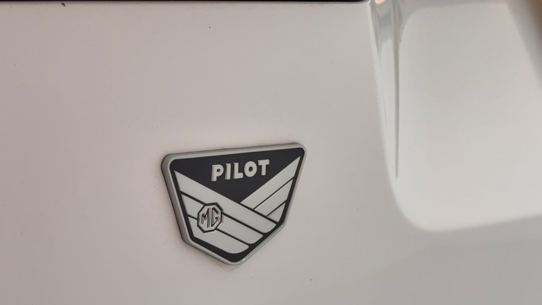 2024 MG HS Vibe, Automatic, 44068 km, Badge (Boot Left Side)