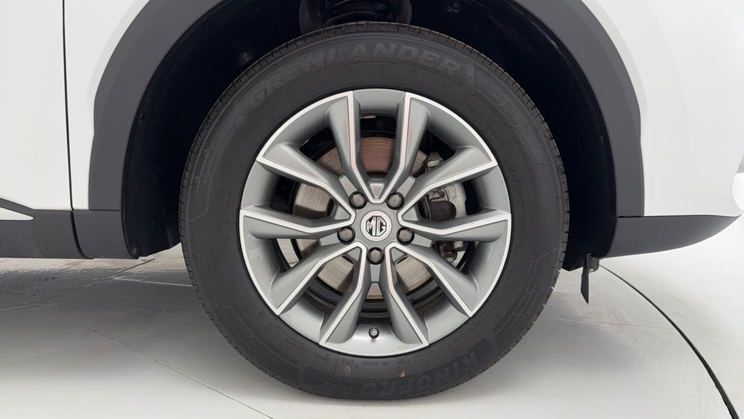 2024 MG HS Vibe, Automatic, 44068 km, Right Front Wheel