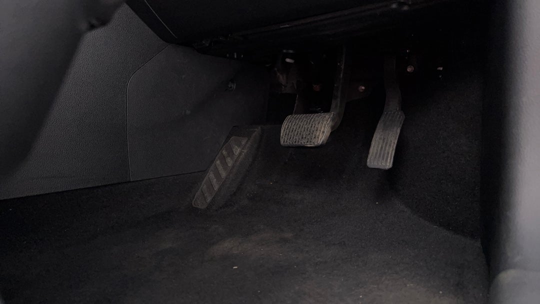 2024 MG HS Vibe, Automatic, 44068 km, Pedals and Footmat