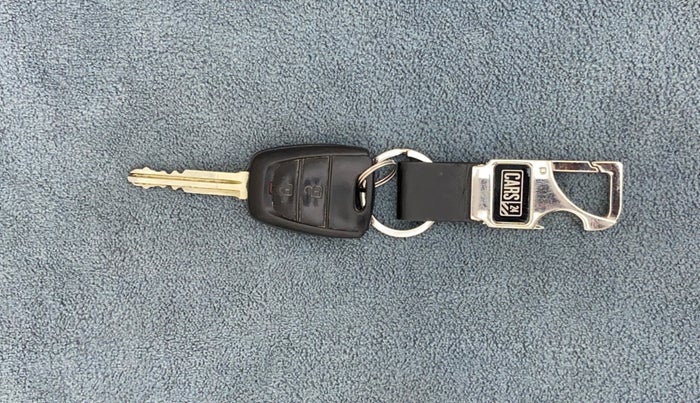 2015 Hyundai Grand i10 SPORTZ 1.2 KAPPA VTVT, Petrol, Manual, 52,672 km, Key Close Up
