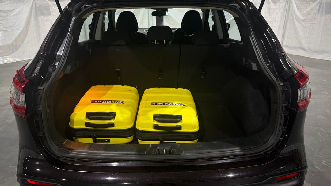 2018 Nissan Qashqai St, Automatic, 98578 km, Boot Inside View with Luggage