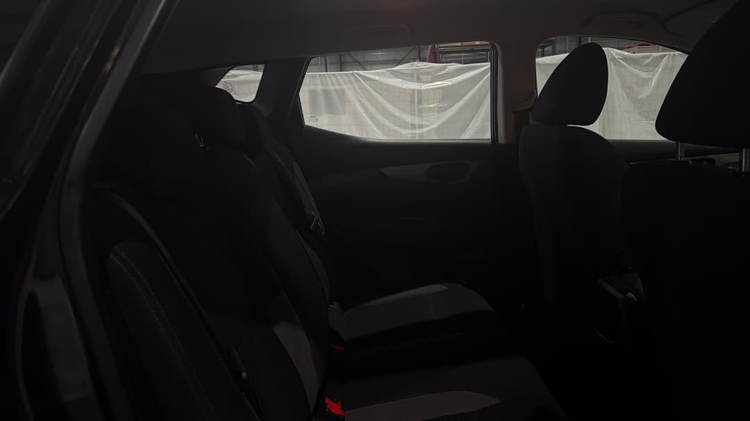 2018 Nissan Qashqai St, Automatic, 98578 km, Right Side Rear Door Cabin View