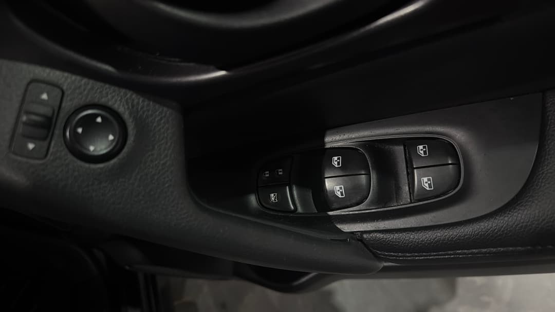 2018 Nissan Qashqai St, Automatic, 98578 km, Drivers Side Door Panel Controls