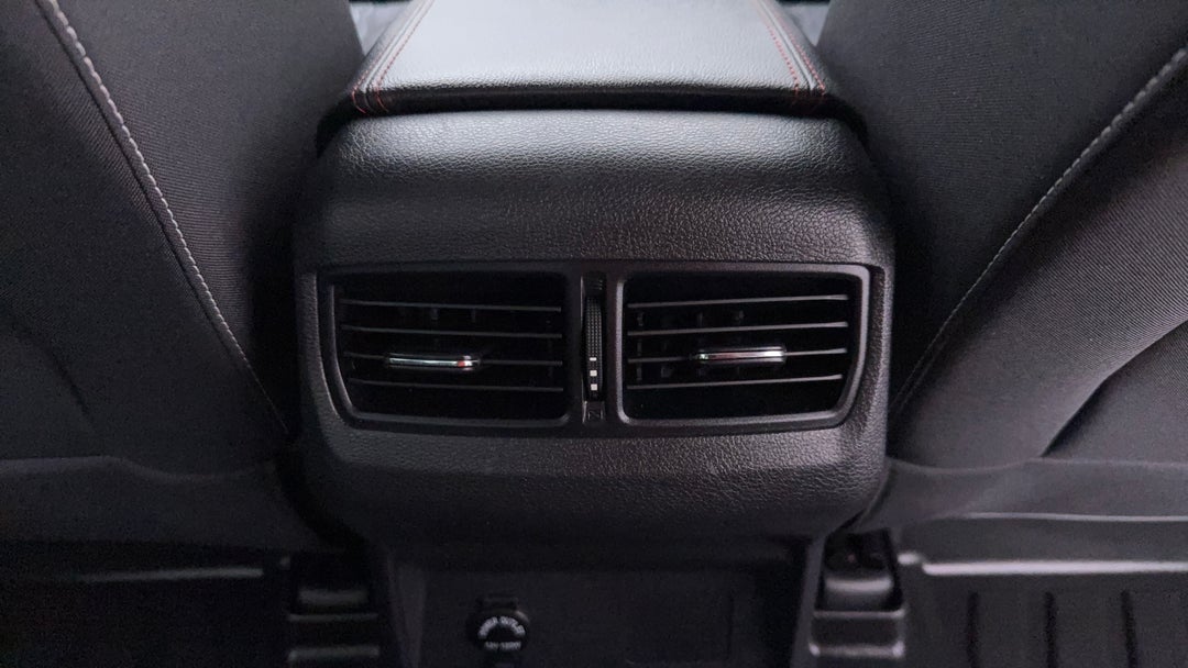 2022 LDV T60 Max Pro (4x4), Automatic, 83842 km, Rear A/C Vent