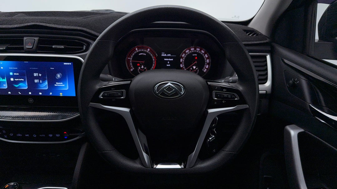 2022 LDV T60 Max Pro (4x4), Automatic, 83842 km, Steering Wheel Close-up