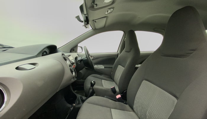 2011 Toyota Etios V, Petrol, Manual, 50,339 km, Right Side Front Door Cabin