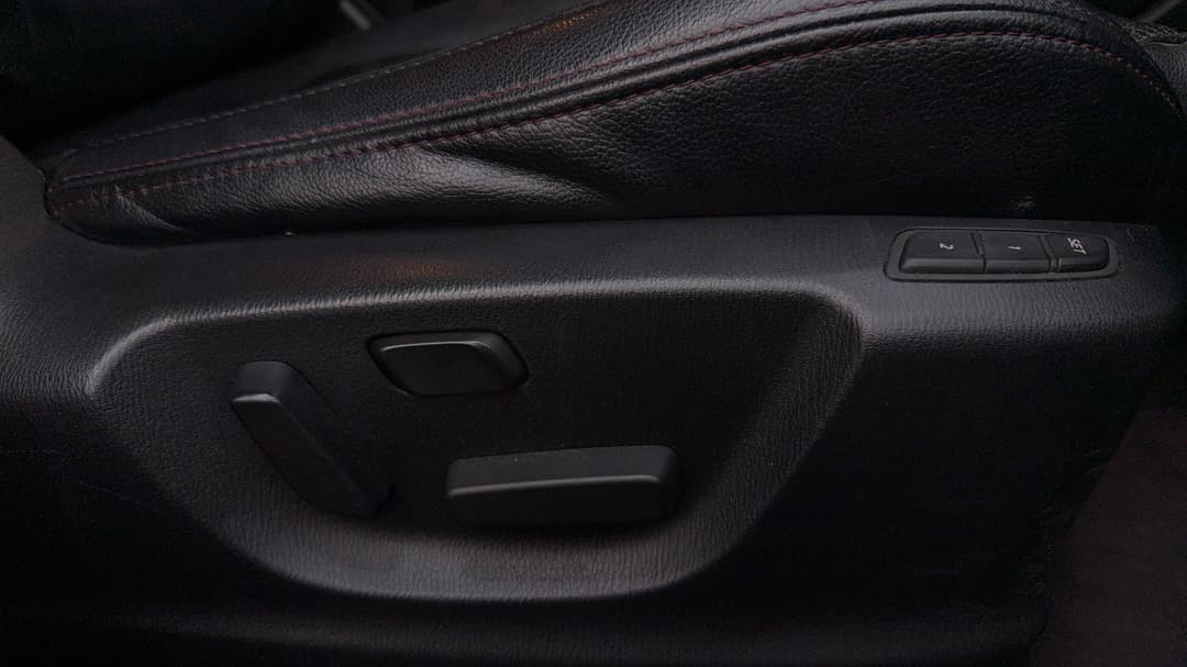 2016 Mazda CX-5 Gt (4x4), Automatic, 163477 km, Drivers Side Adjustment Panel
