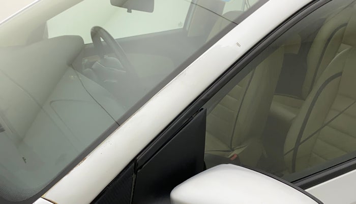2014 Volkswagen Polo HIGHLINE1.2L, Petrol, Manual, 53,678 km, Left A pillar - Paint is slightly faded