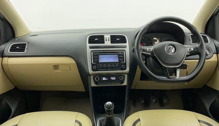 2014 Volkswagen Polo HIGHLINE1.2L, Petrol, Manual, 53,678 km, Dashboard