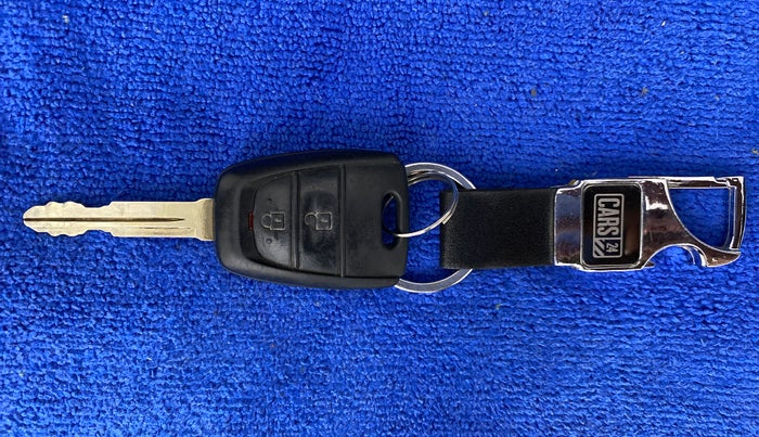 2019 Hyundai Grand i10 MAGNA 1.2 KAPPA VTVT, Petrol, Manual, 34,005 km, Key Close Up