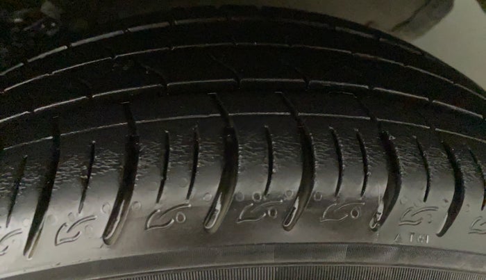 2020 Tata ALTROZ XZ PETROL, Petrol, Manual, 6,404 km, Left Rear Tyre Tread