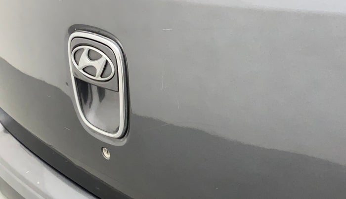 2012 Hyundai i10 MAGNA 1.2, Petrol, Manual, 13,918 km, Dicky (Boot door) - Minor scratches