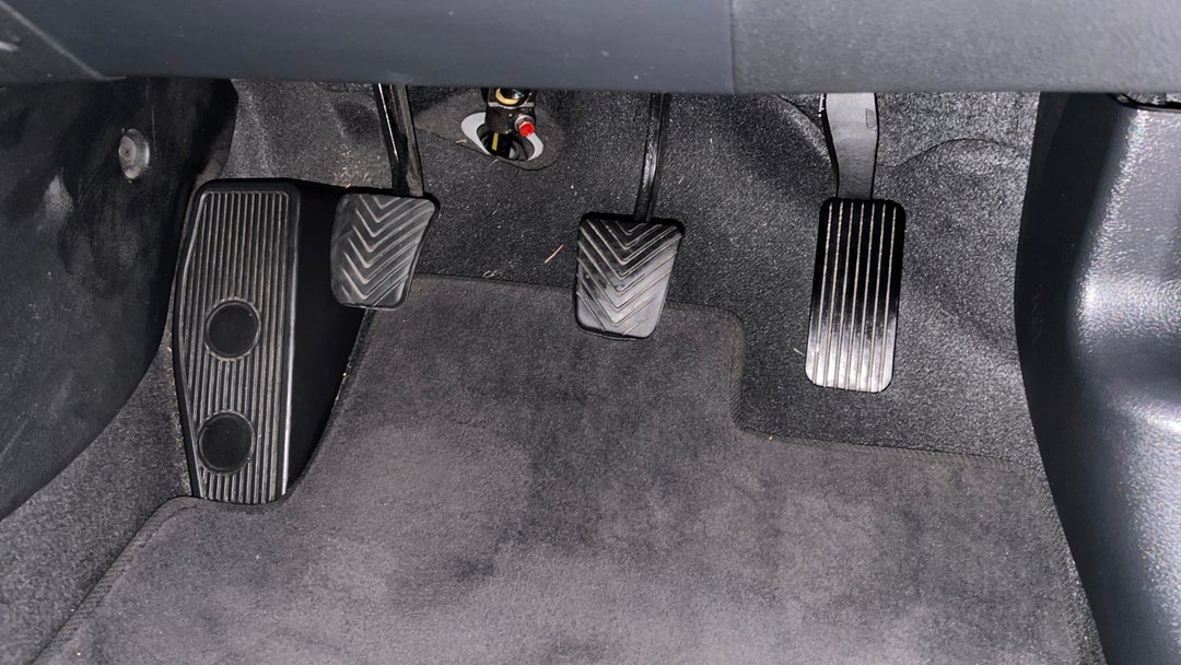 Pedals and Footmat