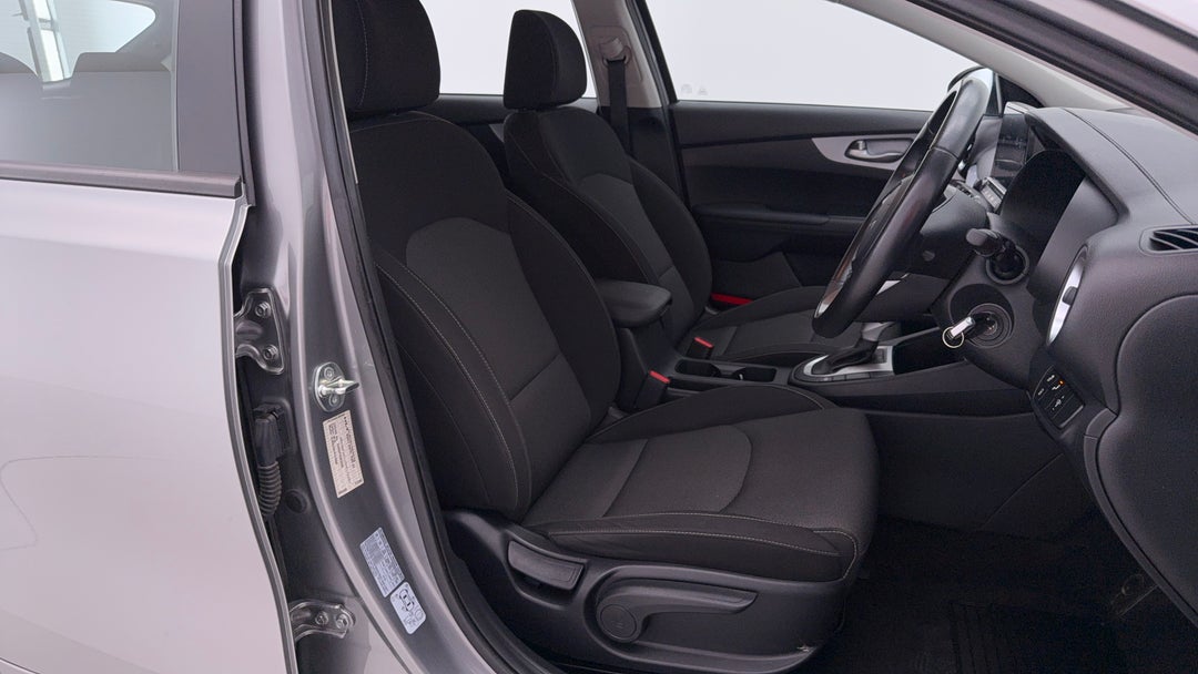 2023 Kia Cerato S Safety Pack, Automatic, 78752 km, Right Side Front Door Cabin View