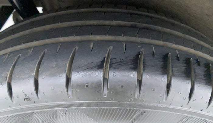 2017 Maruti Wagon R 1.0 VXI, Petrol, Manual, 47,534 km, Right Rear Tyre Tread
