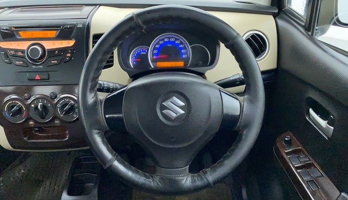 2017 Maruti Wagon R 1.0 VXI, Petrol, Manual, 47,534 km, Steering Wheel Close Up