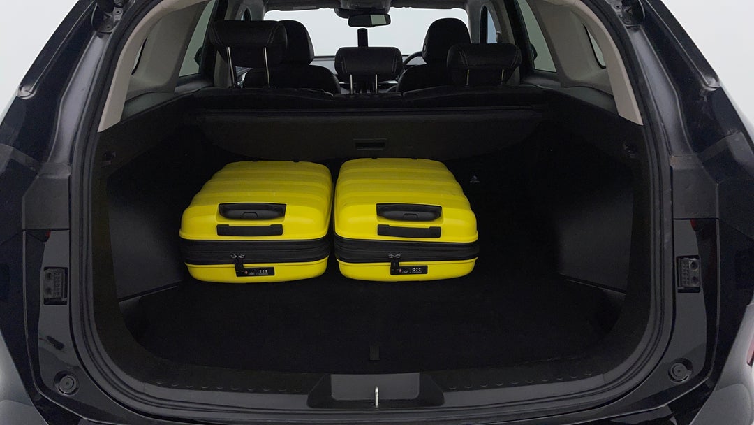 2022 GWM Haval H6 Vanta, Automatic, 34979 km, Boot Inside View with Luggage