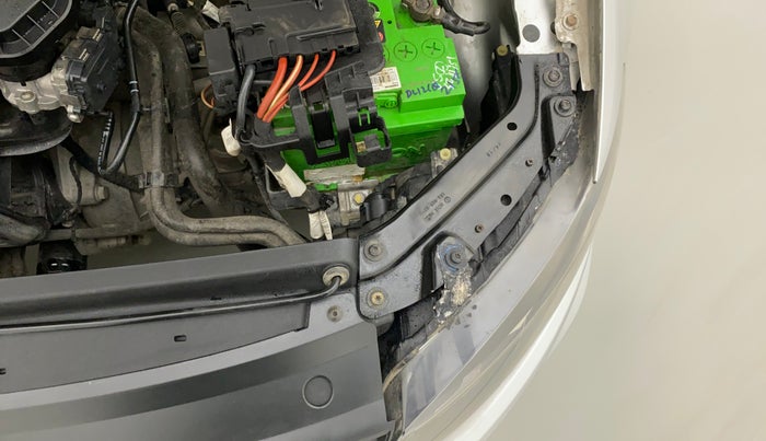 2018 Volkswagen Ameo HIGHLINE PLUS 1.0L 16 ALLOY, Petrol, Manual, 40,904 km, Left headlight - Clamp has minor damage