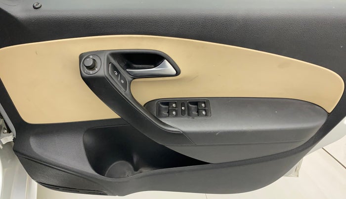 2018 Volkswagen Ameo HIGHLINE PLUS 1.0L 16 ALLOY, Petrol, Manual, 40,904 km, Driver Side Door Panels Control