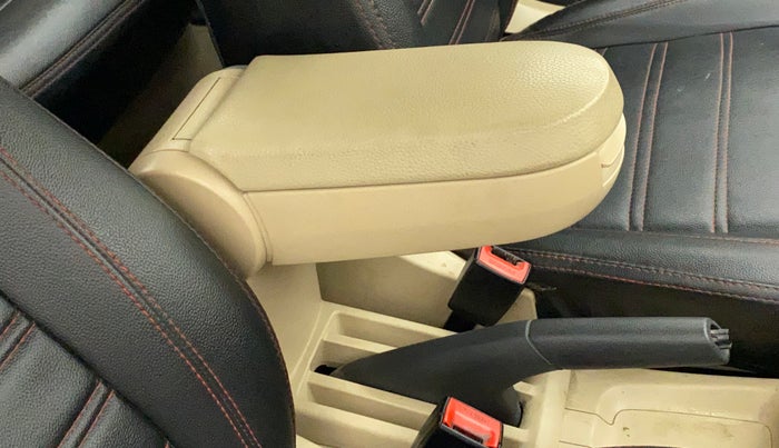 2018 Volkswagen Ameo HIGHLINE PLUS 1.0L 16 ALLOY, Petrol, Manual, 40,904 km, Driver seat - Armrest has miinor damage