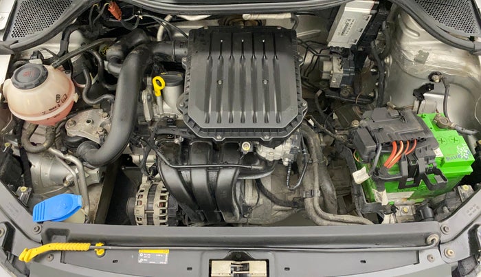 2018 Volkswagen Ameo HIGHLINE PLUS 1.0L 16 ALLOY, Petrol, Manual, 40,904 km, Open Bonet