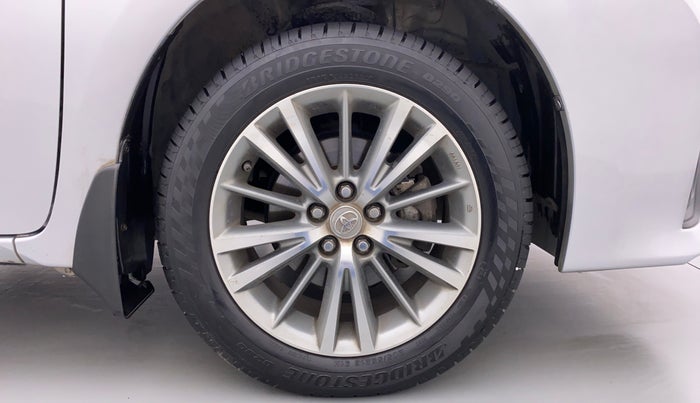 2016 Toyota Corolla Altis VL AT, Petrol, Automatic, 94,343 km, Right Front Wheel