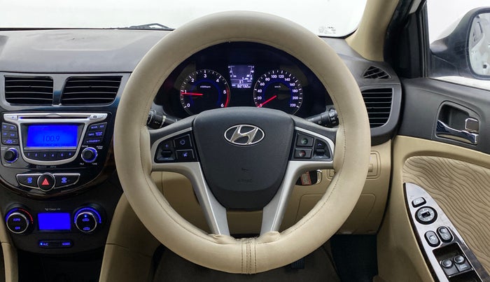 2014 Hyundai Verna FLUIDIC 1.6 SX CRDI, Diesel, Manual, 82,732 km, Steering Wheel Close Up